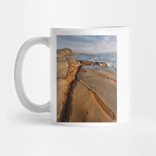 Lines in the rocks at Winney Bay on the NSW Central Coast Mug